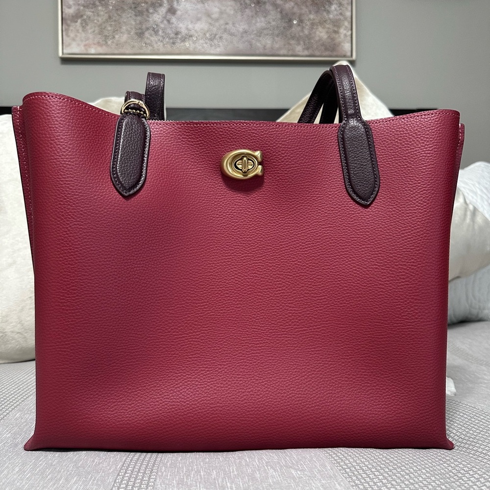 COACH WILLOW TOTE BAG